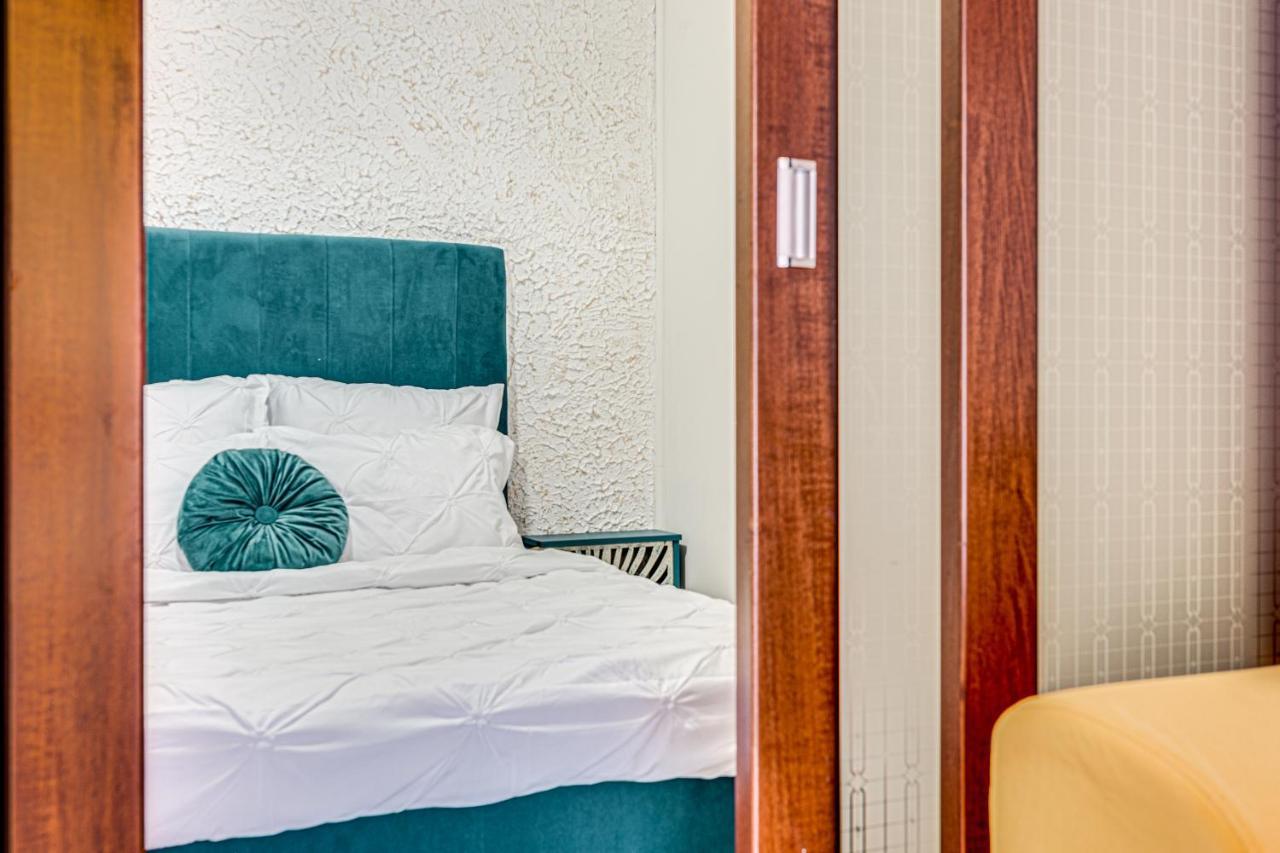 Ari Blue Apartment Ared In Kaufland Complex Arad Esterno foto