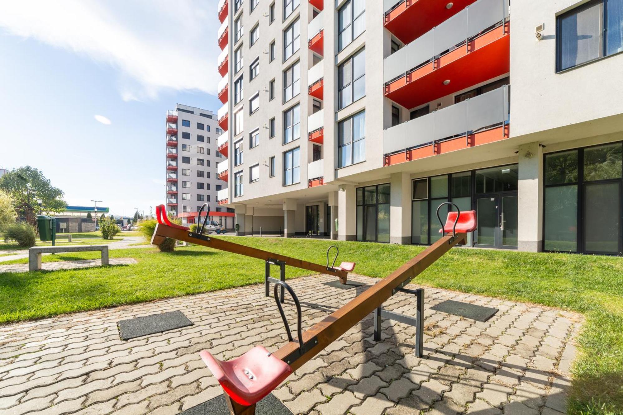 Ari Blue Apartment Ared In Kaufland Complex Arad Esterno foto